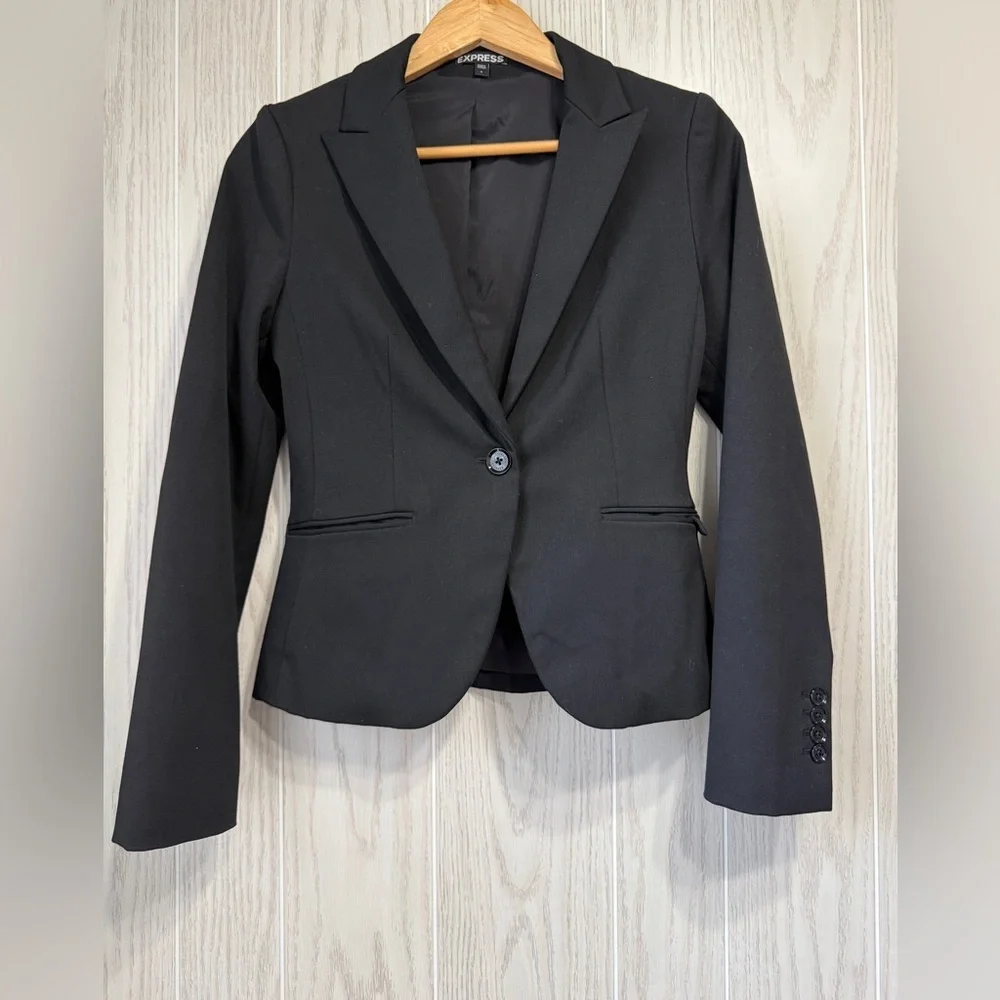 Express Size 4 Black One-Button Tailored Blazer